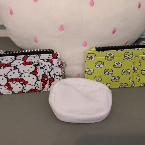 Hello Kitty Coin Pouch And Card Holders - Picture 2 of 5